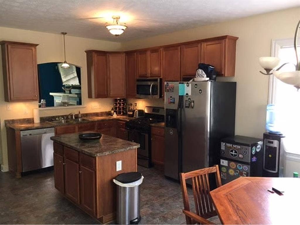 1 bed 1 bath furnished