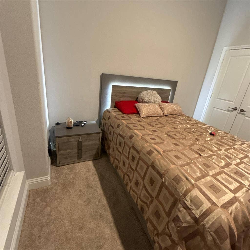 Furnished room for rent