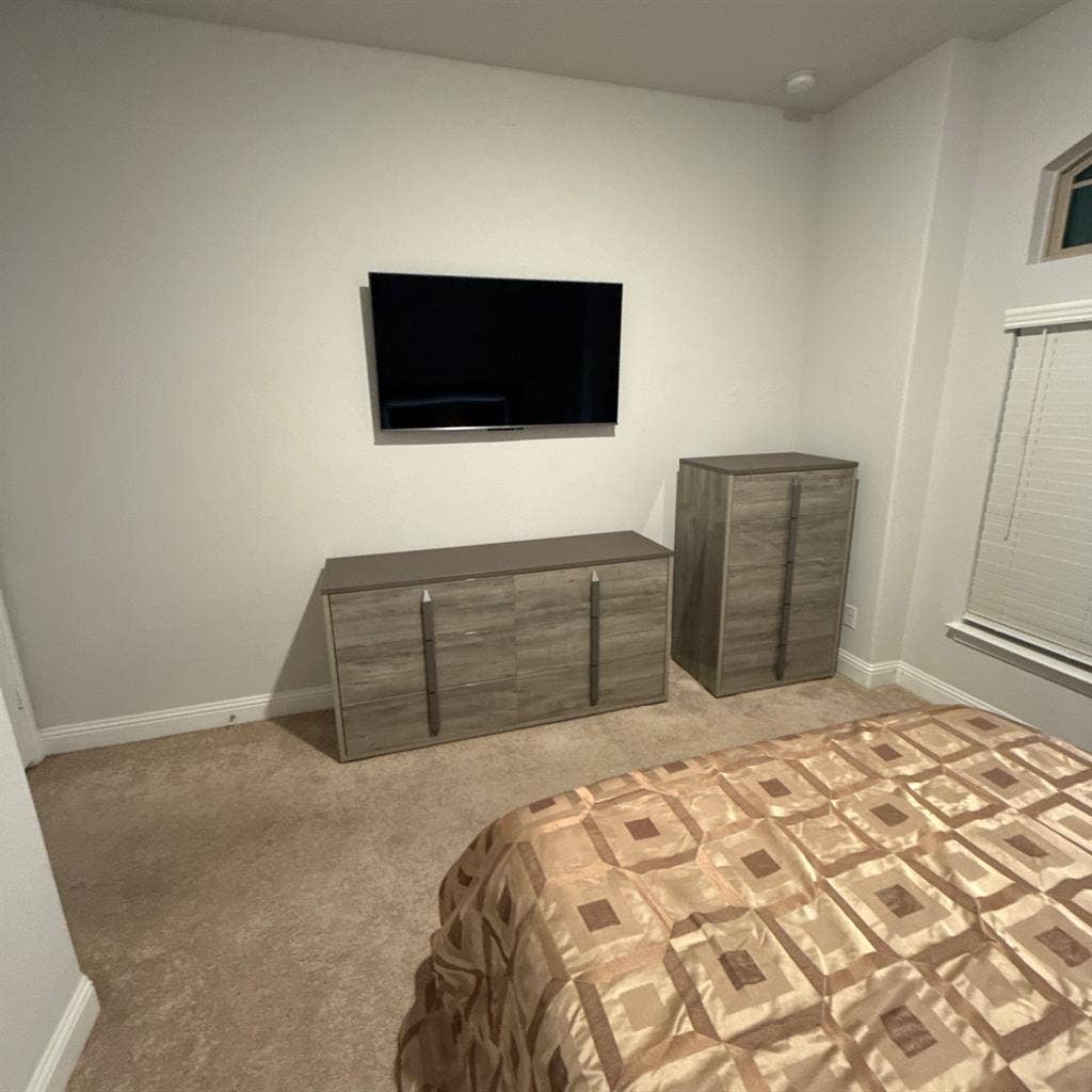 Furnished room for rent