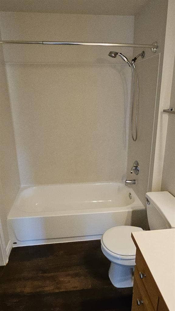 bath, apartment 2nd floor.
