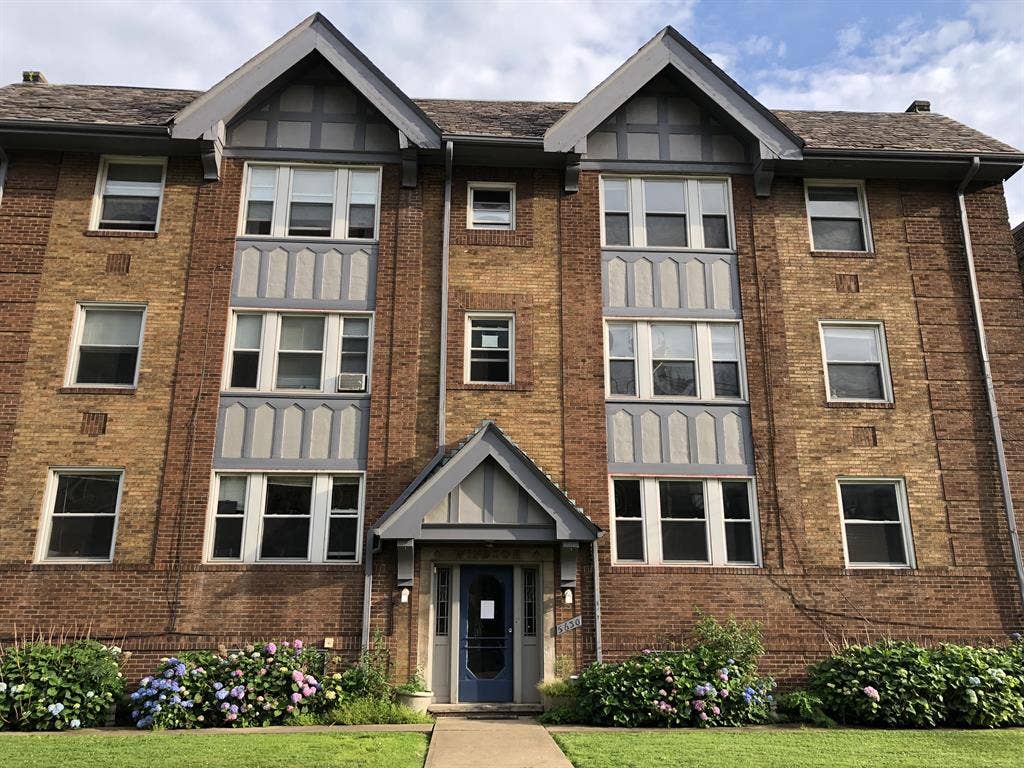 Spacious one bedroom for rent