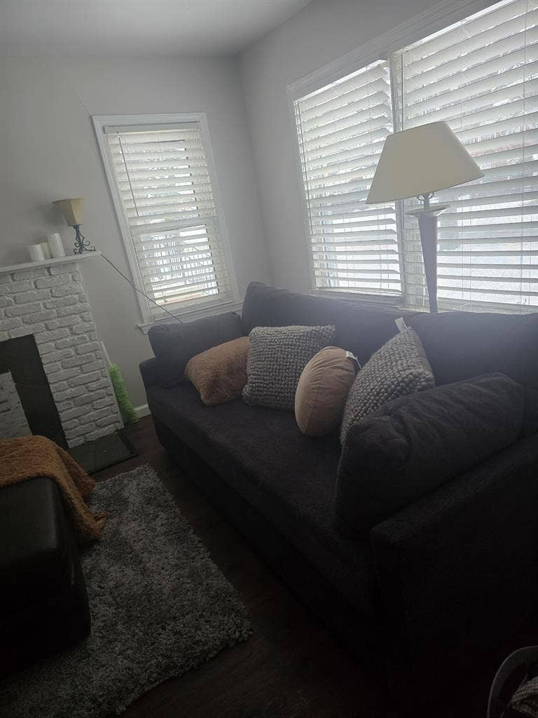 $ Bedroom in shared home
