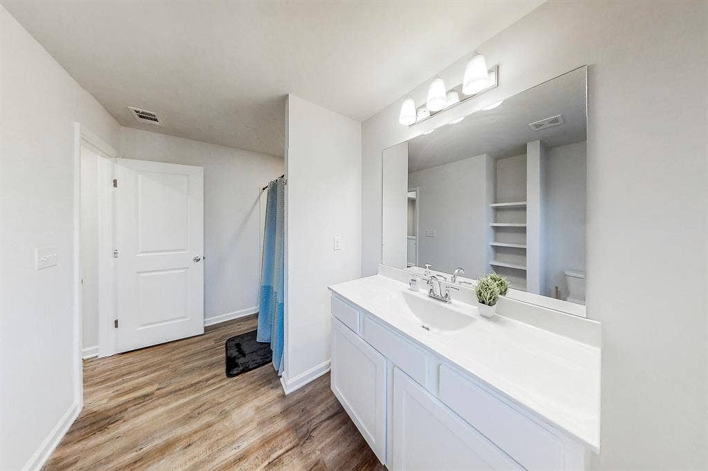 6 BR in Atlanta