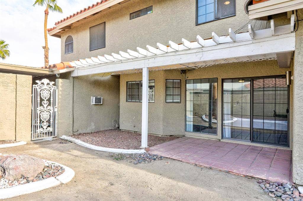 7 BR in Las Vegas