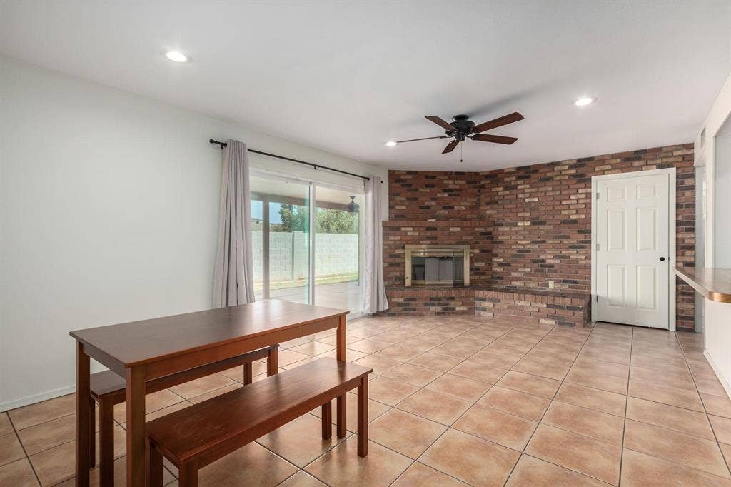 8 BR in Phoenix
