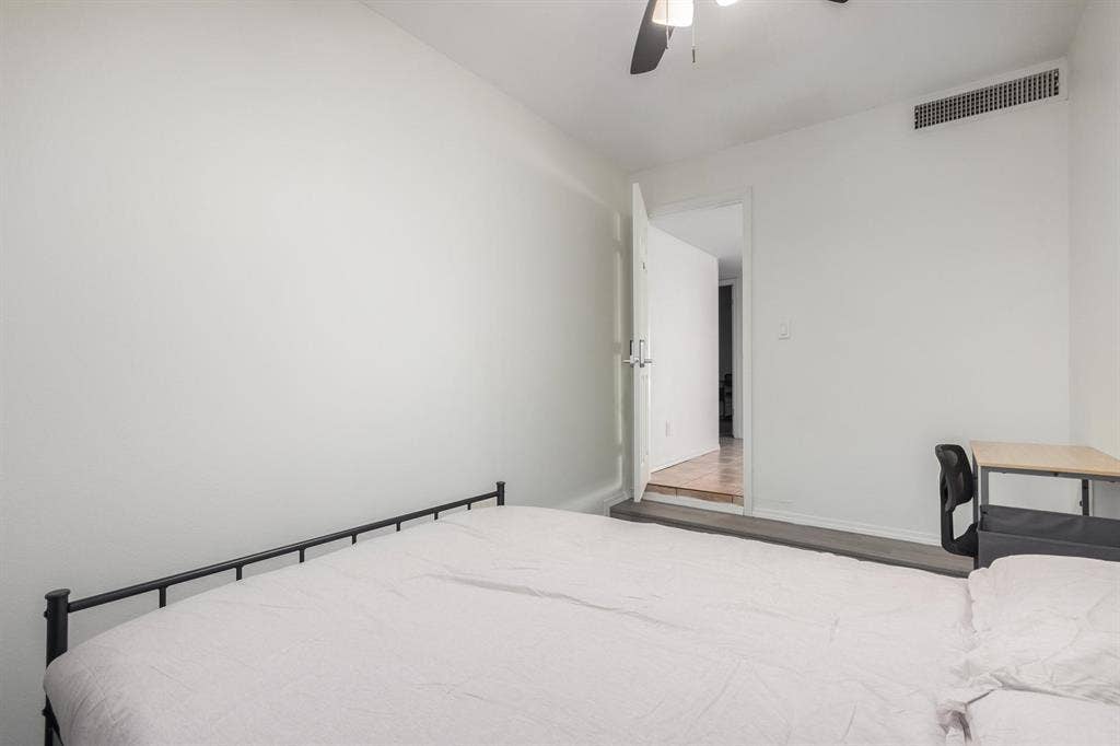 8 BR in Phoenix