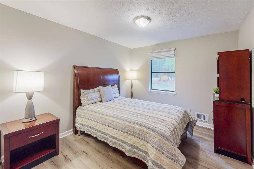 7 BR in Atlanta