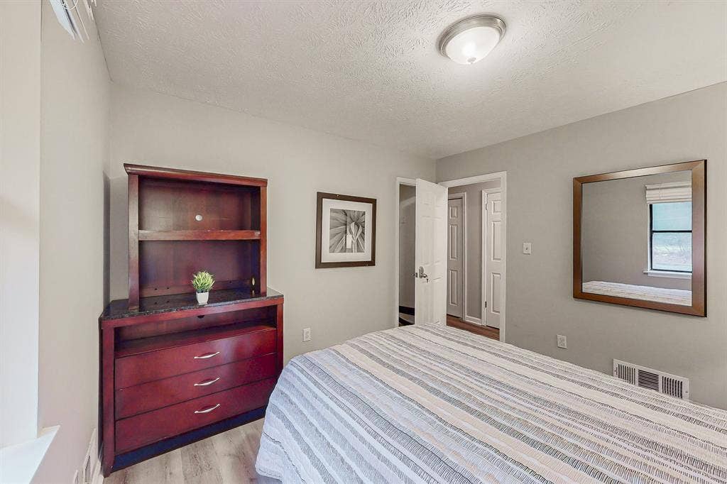 7 BR in Atlanta