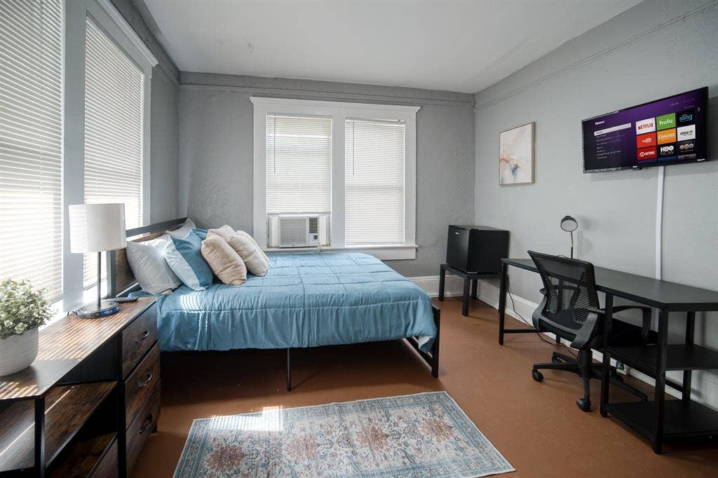 7 BR in Jacksonville