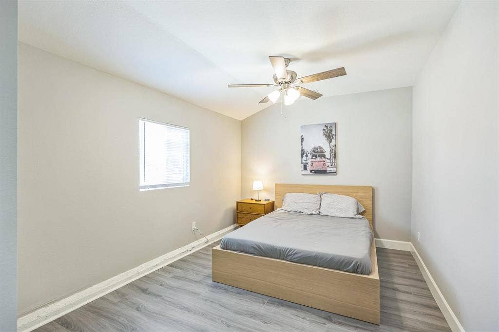 8 BR in Phoenix