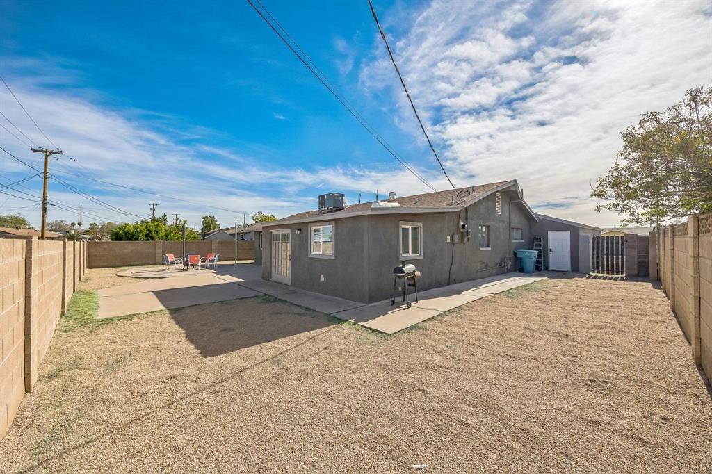8 BR in Phoenix