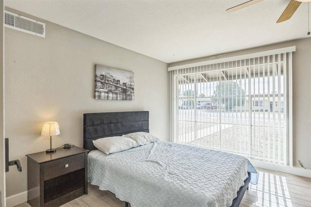 8 BR in Phoenix