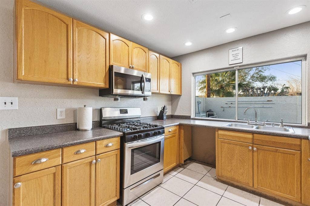 7 BR in Las Vegas