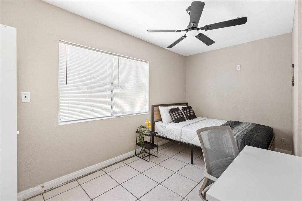 7 BR in Las Vegas