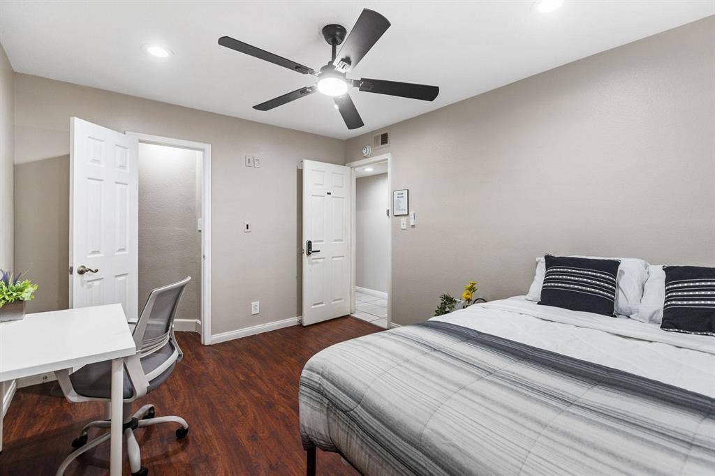 7 BR in Las Vegas