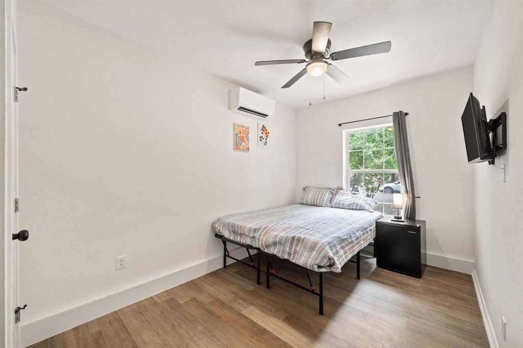 12 BR in Kyle