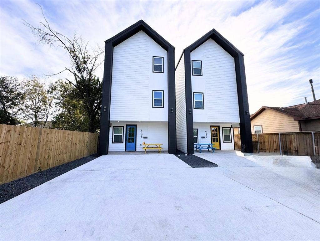 9 BR in Houston