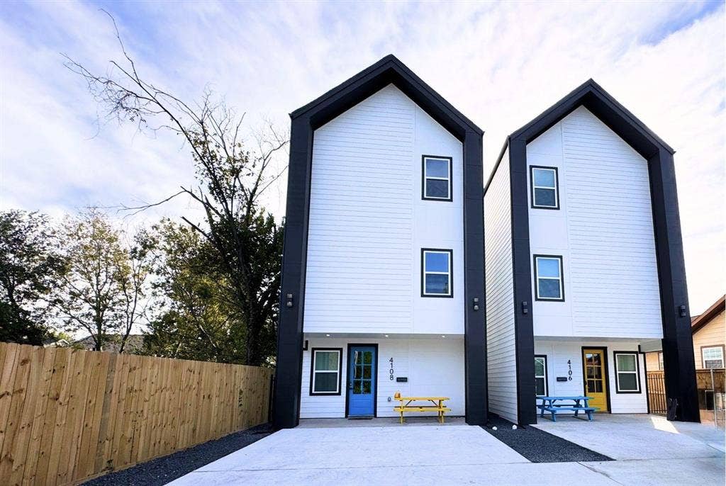 9 BR in Houston