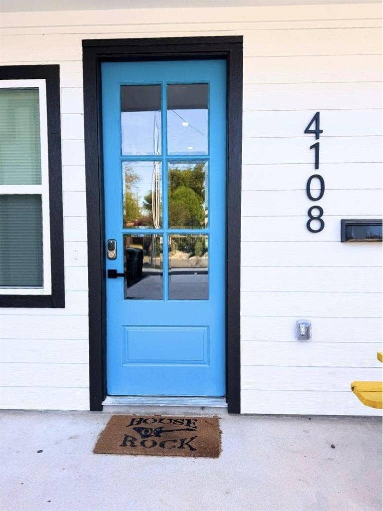 9 BR in Houston