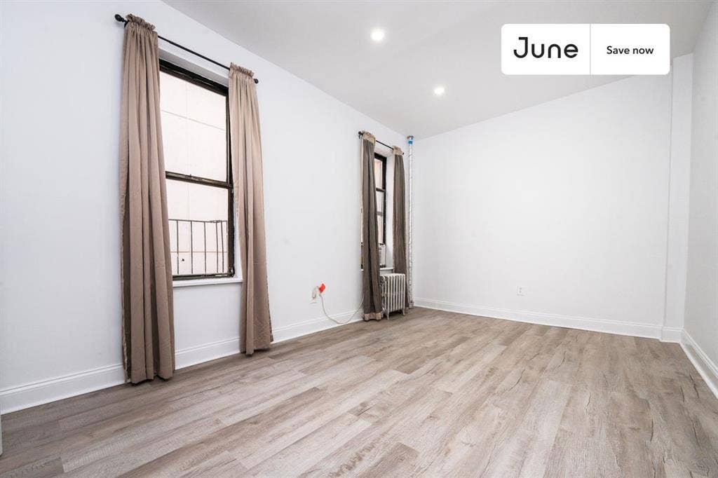 2 BR in New York City