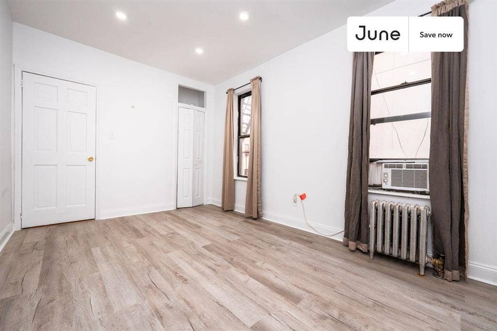 2 BR in New York City