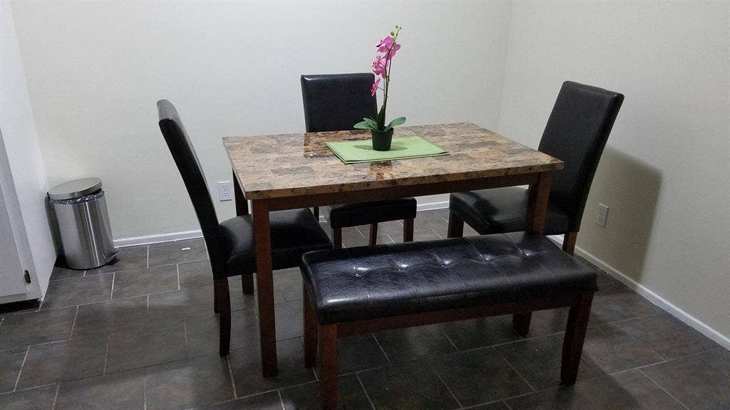 1 BR in Los Angeles