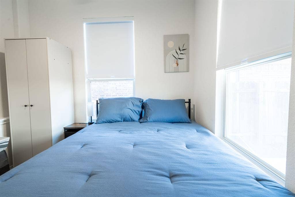 8 BR in Austin