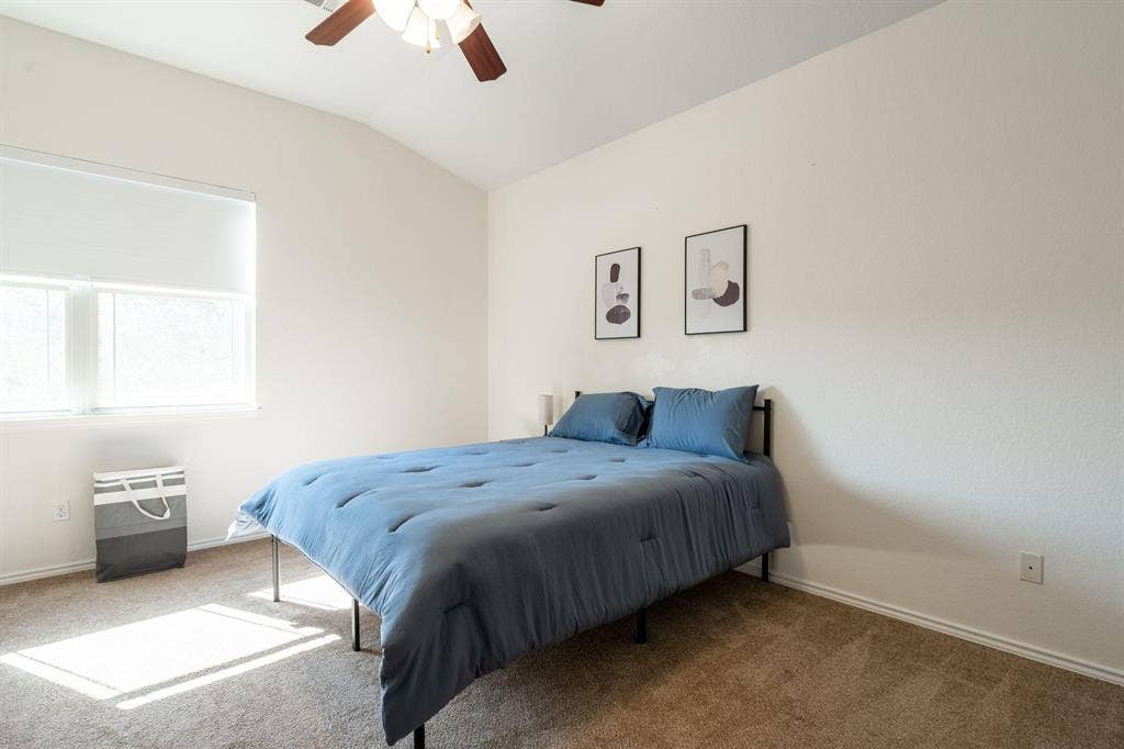 8 BR in Austin
