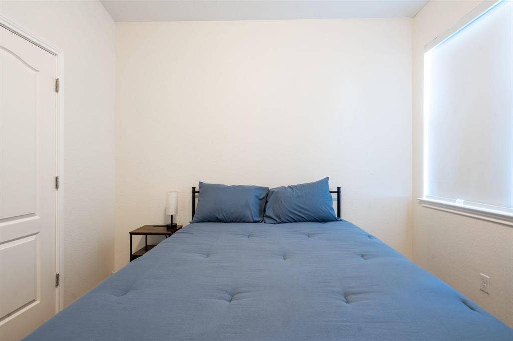 8 BR in Austin