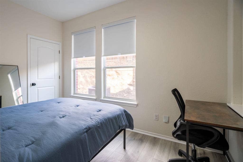 8 BR in Austin