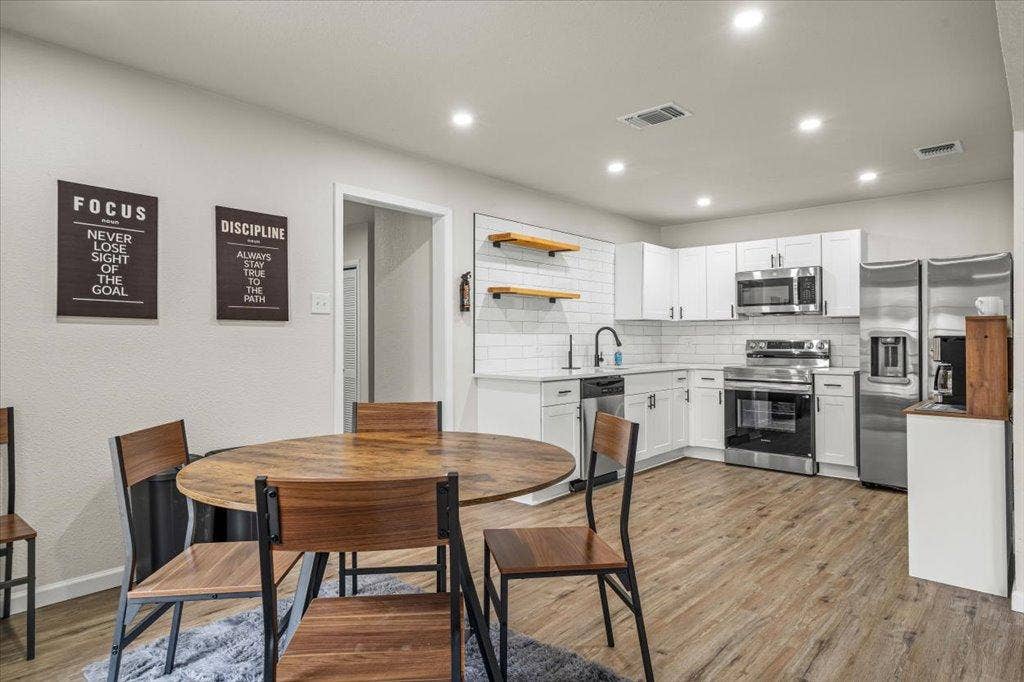 5 BR in San Antonio