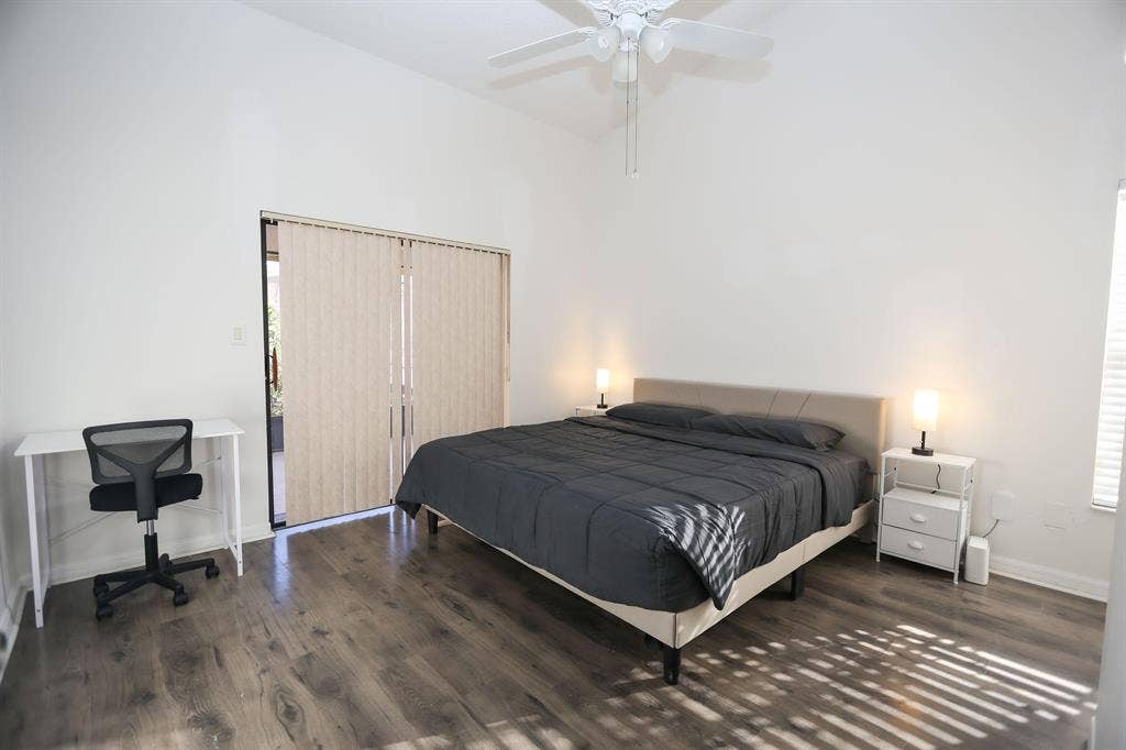 6 BR in Kissimmee