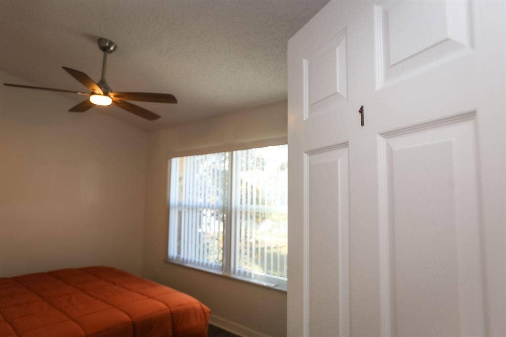 6 BR in Kissimmee