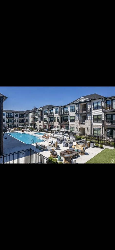 Modern Apartment Sublease!!!