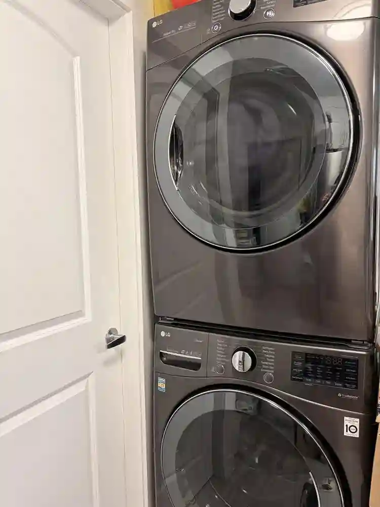 1 private bedroom for rent