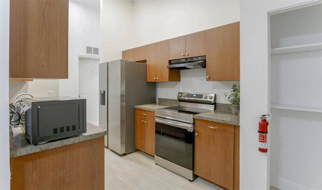 4 BR in Tampa