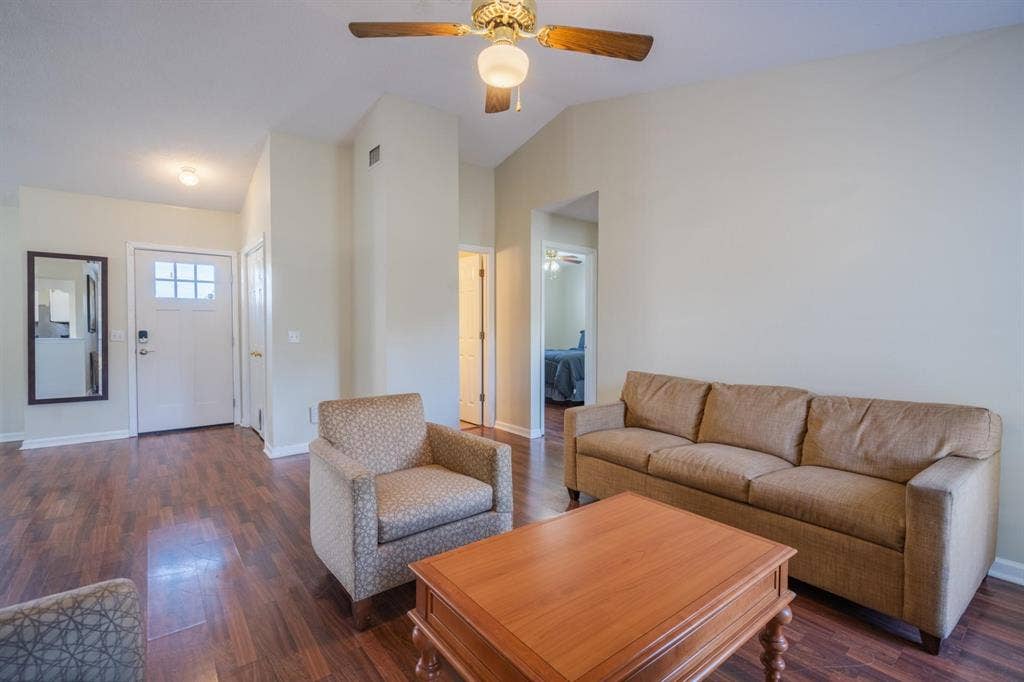 4 BR in Hinesville