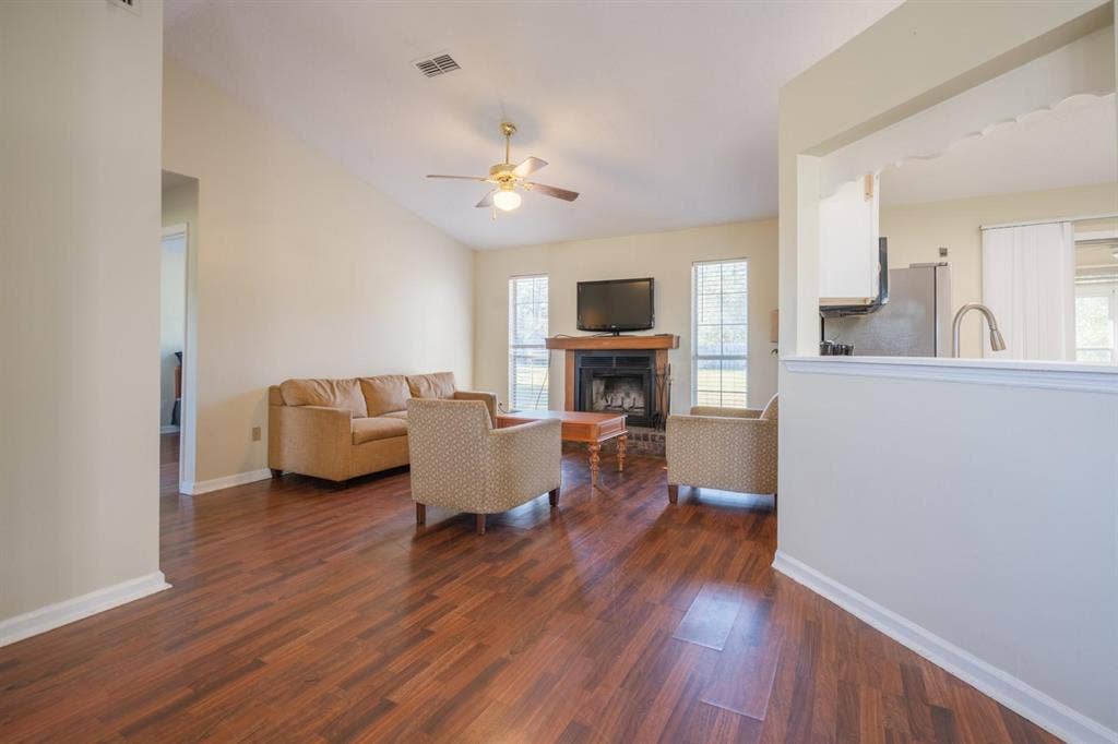 4 BR in Hinesville