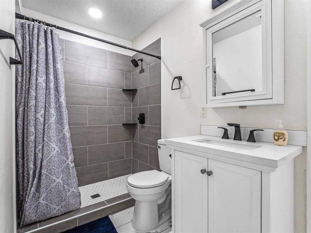 6 BR in Orlando