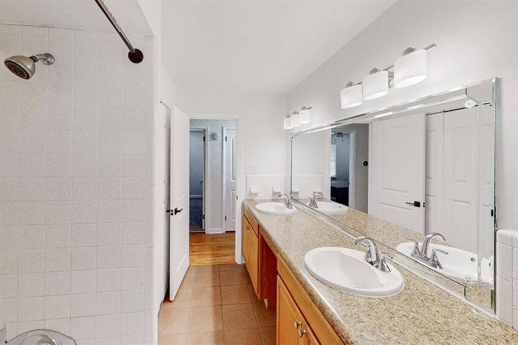 5 BR in Decatur