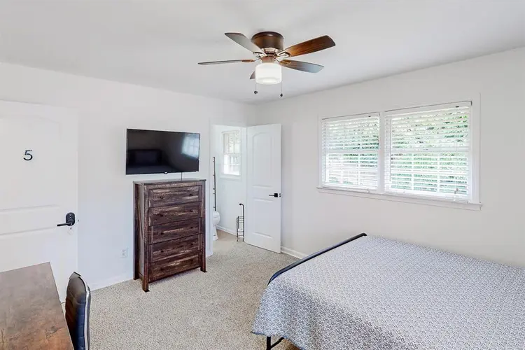 5 BR in Decatur