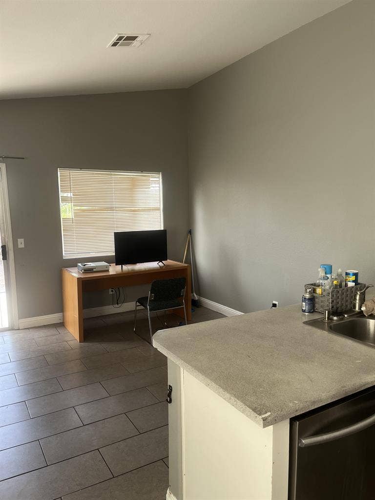 2 BR in Las Vegas