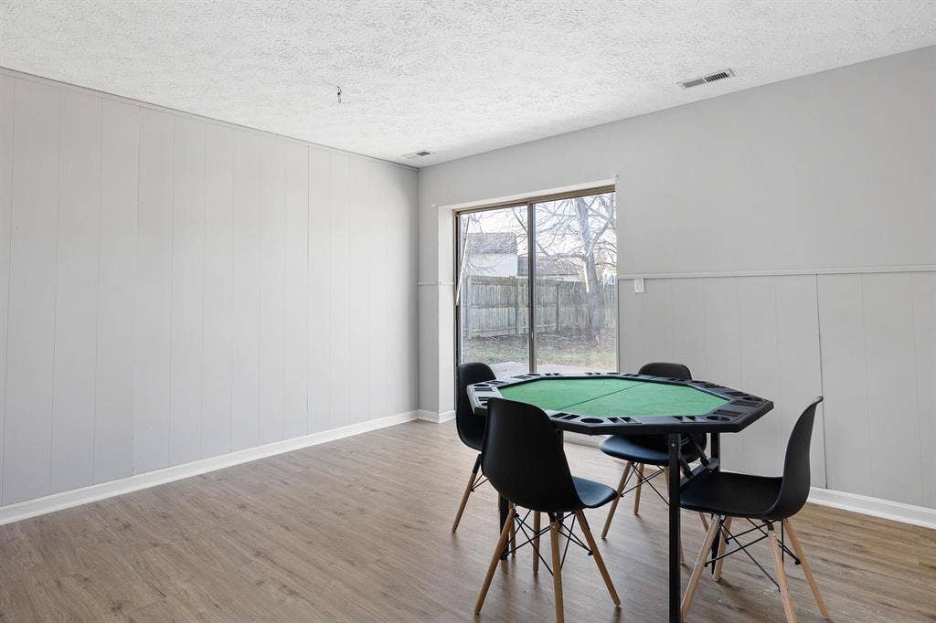 7 BR in Elkton
