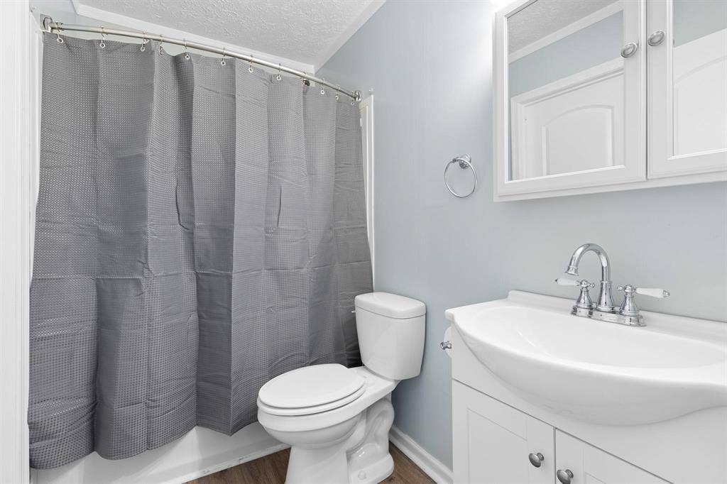 7 BR in Elkton
