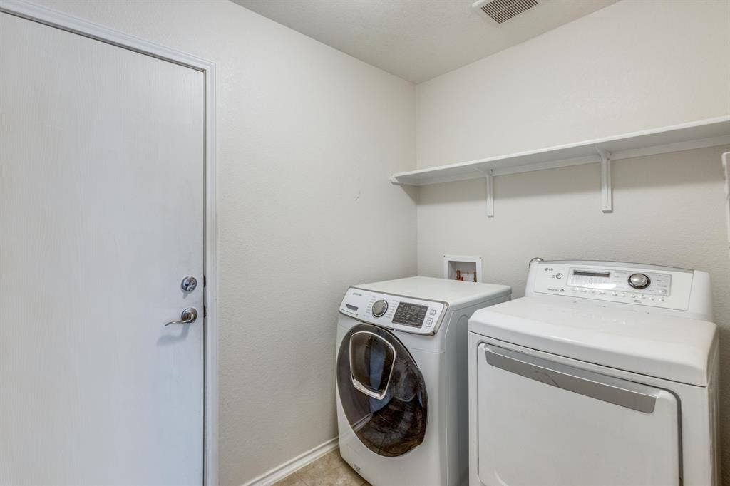 5 BR in Austin