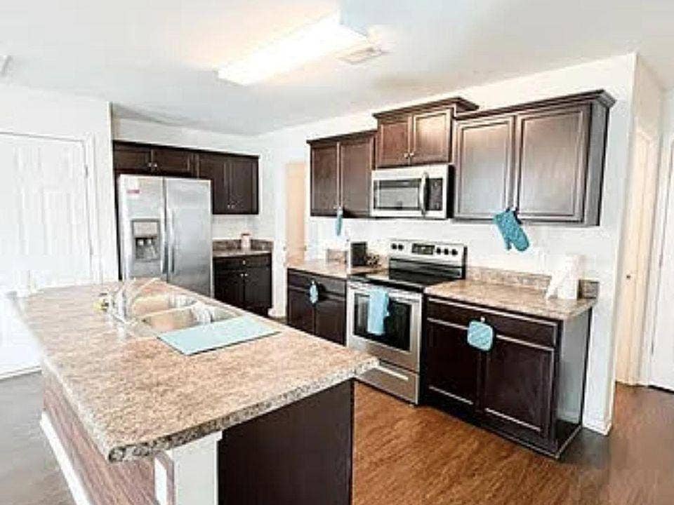 5 BR in Concord