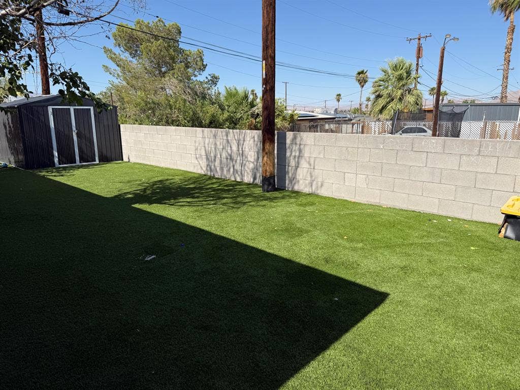 5 BR in Las Vegas