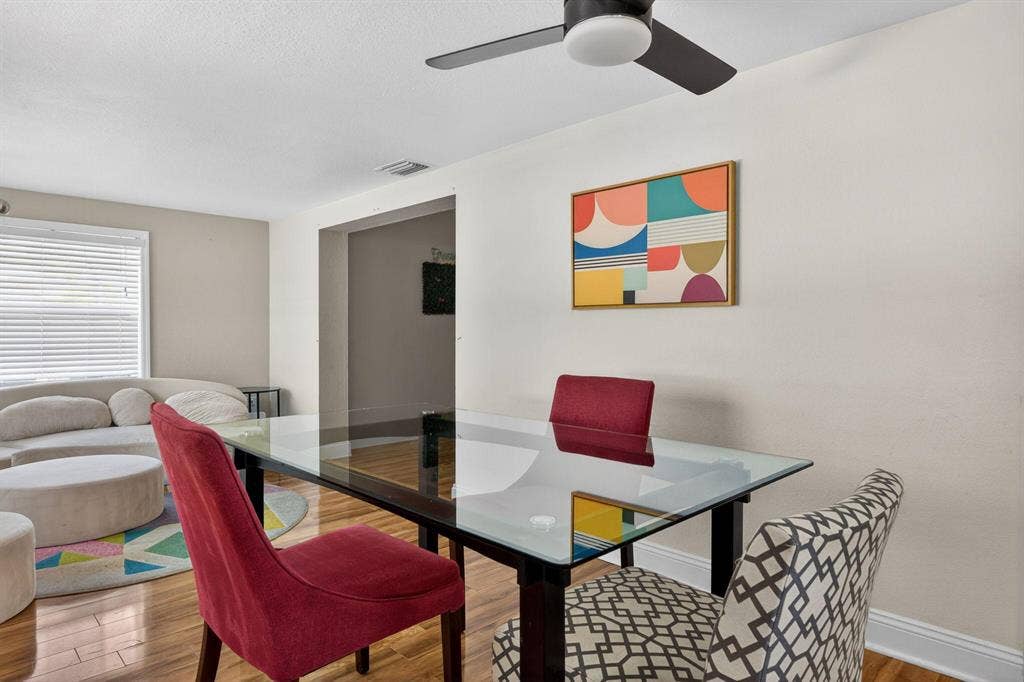 6 BR in Cape Coral