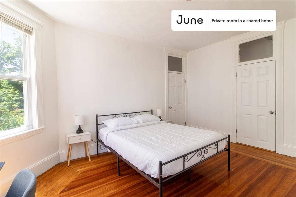5 BR in Boston