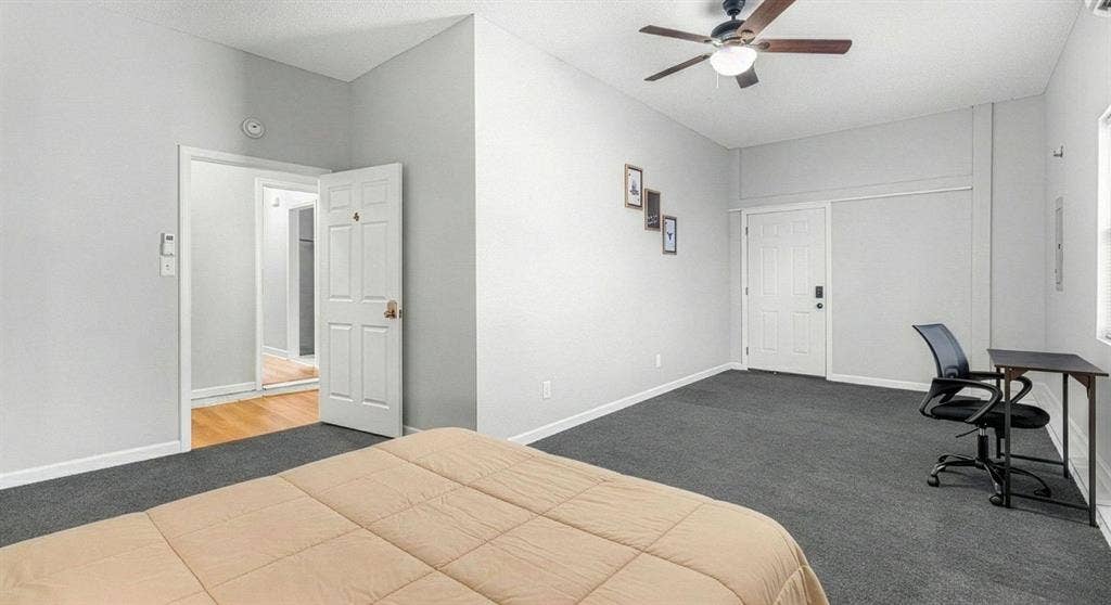 8 BR in Charlotte